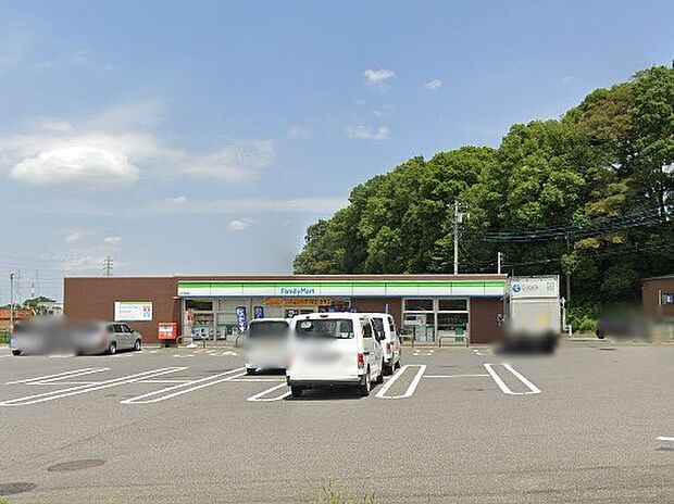 コンビニ 800m ファミリーマート 松戸幸田店