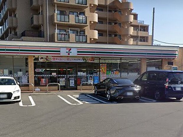 コンビニ 130m セブン-イレブン 大宮櫛引1丁目店