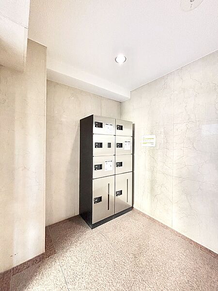 宅配ＢＯＸ完備で不在の時もお荷物を受け取れます