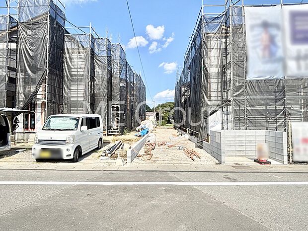 奥まった地形は、車道に面しておらず、静かでプライベート感を味わえる立地です。