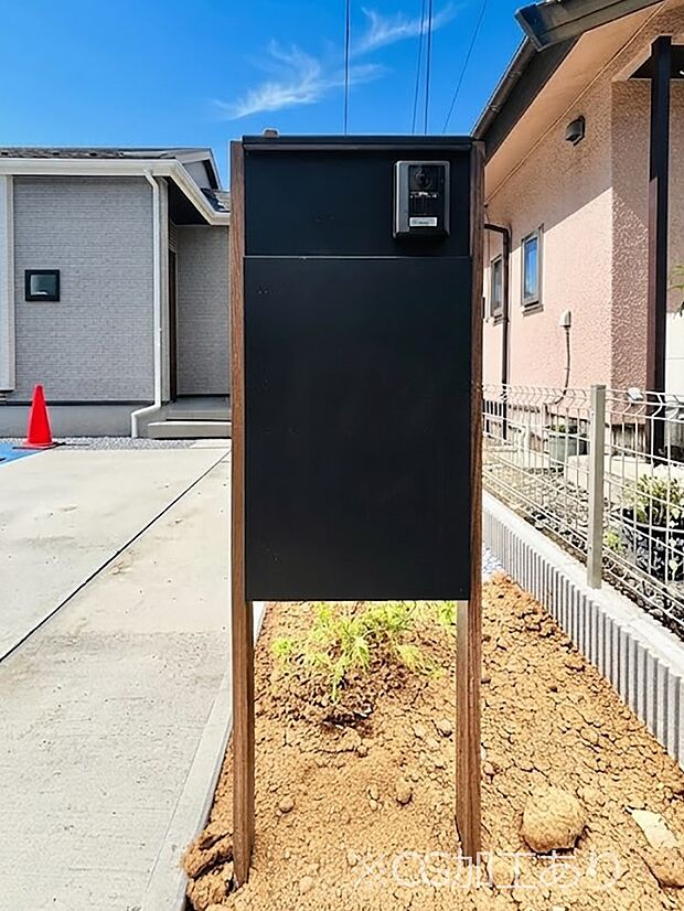 使い勝手のいいポスト一体型の宅配ボックス