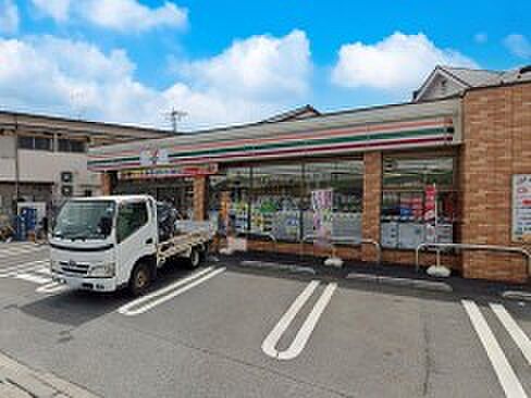 コンビニ 400m セブン-イレブン 松戸三矢小台店