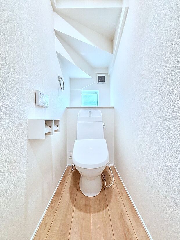 トイレは1階と2階それぞれに配置されていてとても便利です。