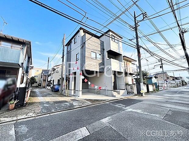 陽光と開放感に恵まれた角地。ここから始まる新生活を応援いたします!