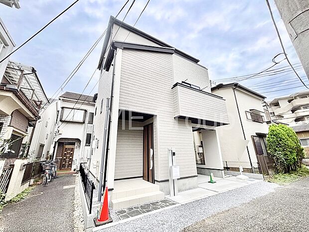 たっぷりの陽光と心地よい風が舞い込む住まい