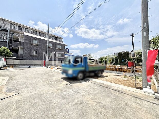 たっぷりの陽光と開放感に包まれる明るい住まい