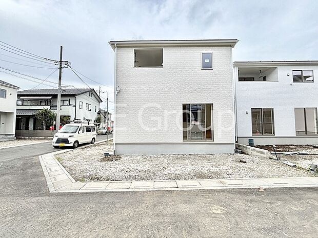 たっぷりの陽光と開放感に包まれる明るい住まい