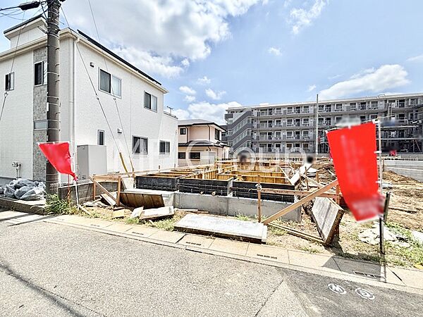たっぷりの陽光と開放感に包まれる明るい住まい