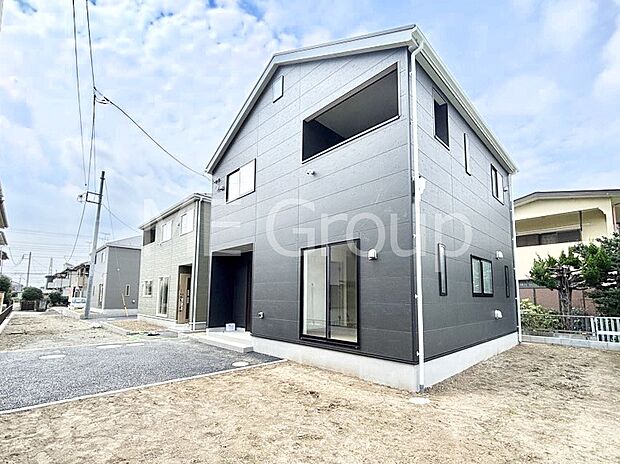 たっぷりの陽光と開放感に包まれる明るい住まい