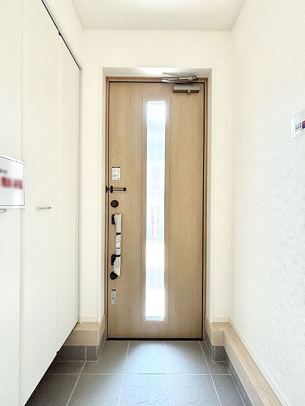 家族の帰宅やお客様をあたたかく迎える玄関