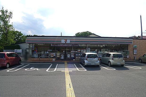 コンビニ 900m セブン-イレブン 川越大袋新田店