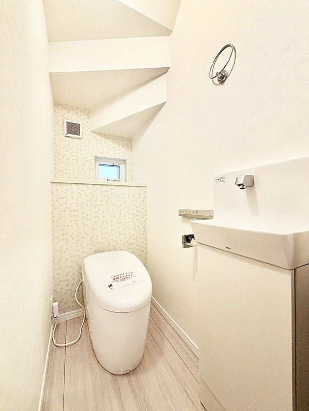 トイレは1階と2階それぞれに配置されていてとても便利です。
