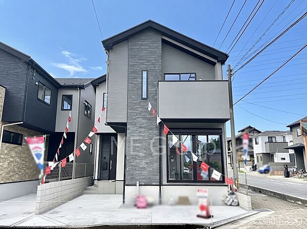 たっぷりの陽光と心地よい風が舞い込む住まい