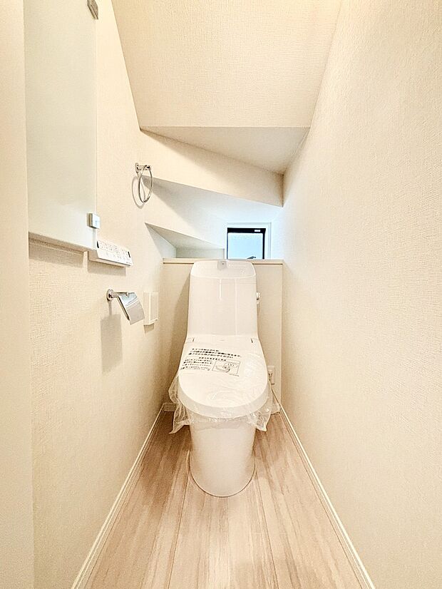 トイレは安心の2箇所!朝のバタバタも一安心です。