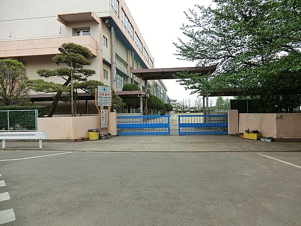 中学校 560m 川越市立霞ケ関東中学校