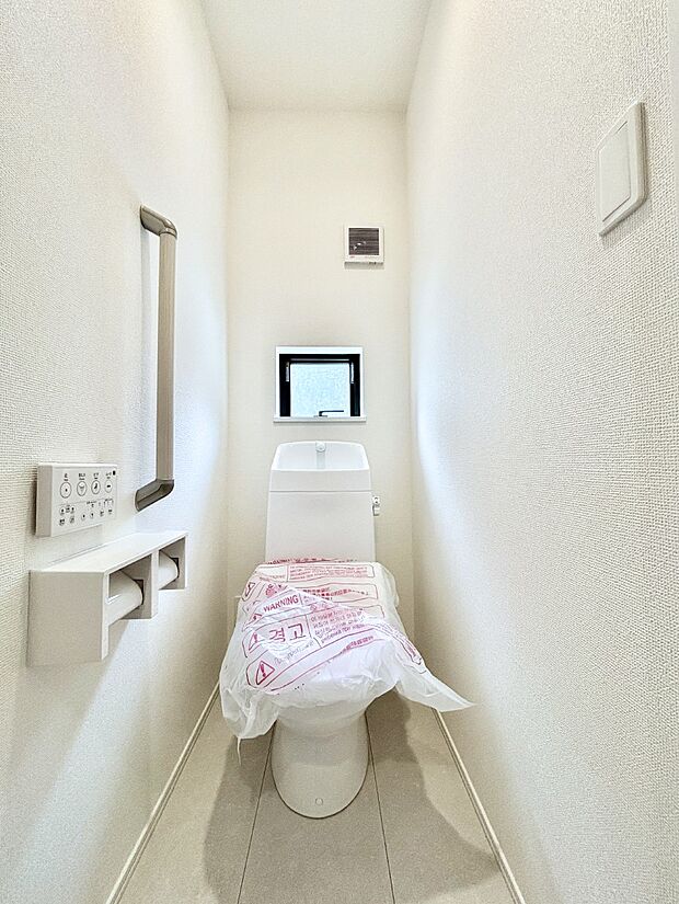 トイレは1階と2階それぞれに配置されていてとても便利です。