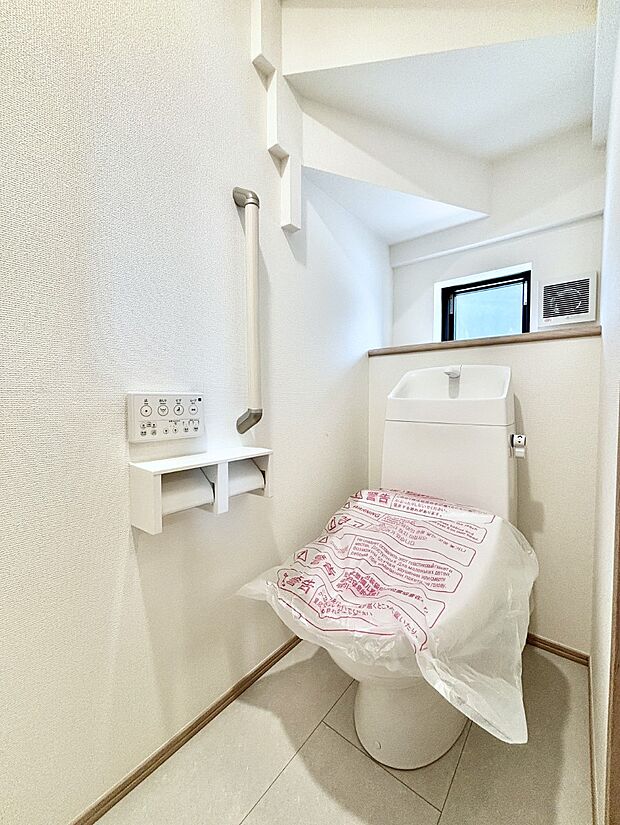 トイレは1階と2階それぞれに配置されていてとても便利です。