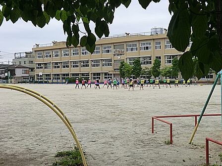 小学校 400m 越谷市立越ヶ谷小学校