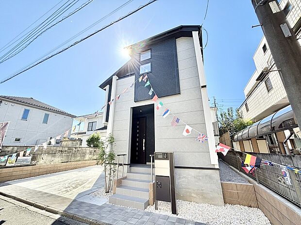暮らしやすさと居心地の良さにこだわったシンプルで飽きのこないデザイン !