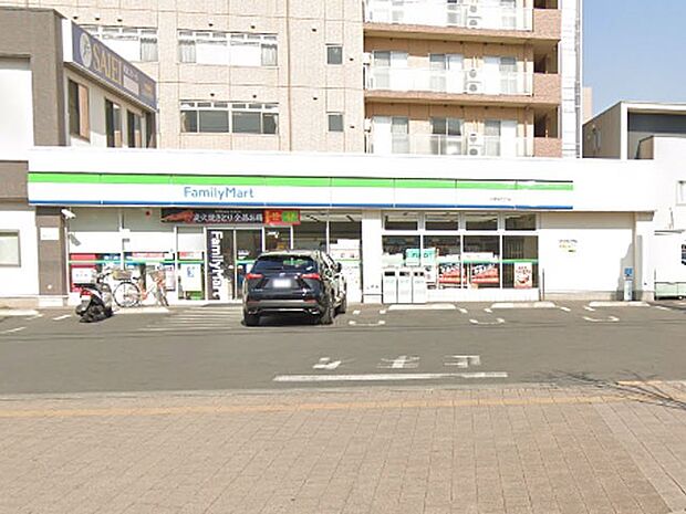 コンビニ 210m ファミリーマート日進駅北口店