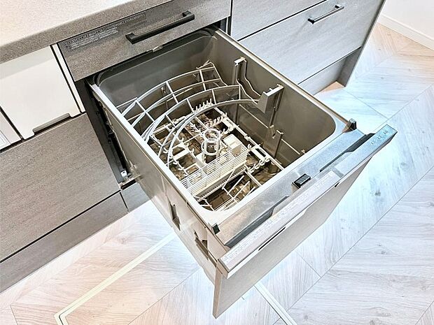 面倒なお片づけは食洗機にお任せ!家事の負担が減って、時間にも気持ちにもゆとりができます。