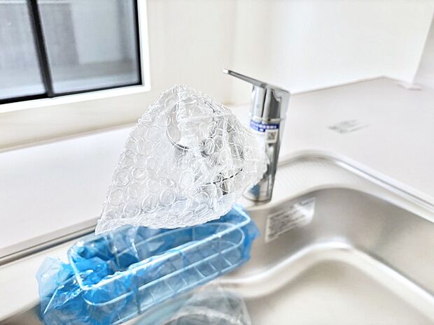 いつでも清潔なおいしいお水を。一つの水栓で水道水と浄水を使い分け。