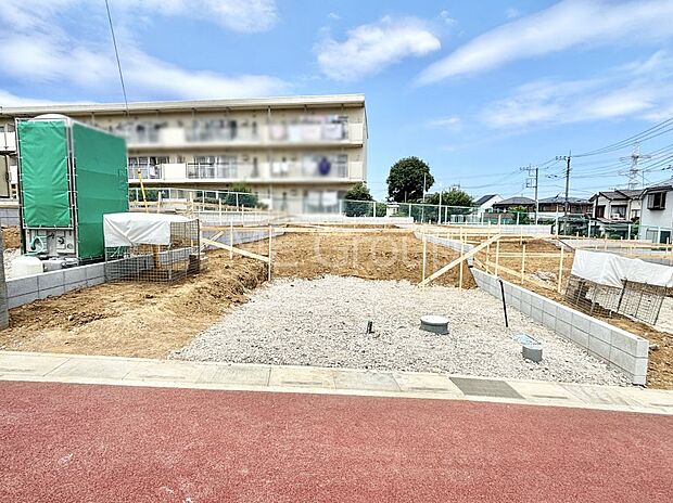 溢れる陽光でご家族の笑顔も輝く