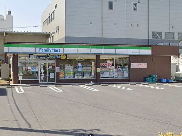 コンビニ 450m ファミリーマート春日部南栄町店