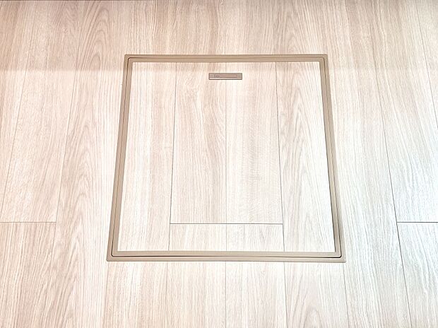 床下収納付き!日用品・非常用品の収納にも大活躍。