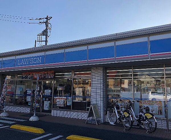 コンビニ 300m ローソン 川口安行小山店
