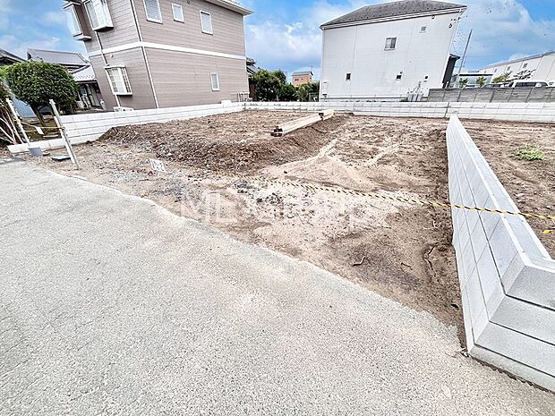たっぷりの陽光と心地よい風が舞い込む住まい