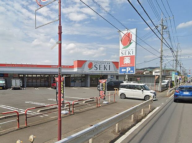 ドラッグストア 1100m ドラッグストア セキ 今福店