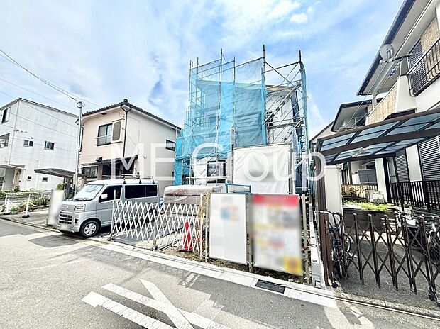 たっぷりの陽光と開放感に包まれる明るい住まい