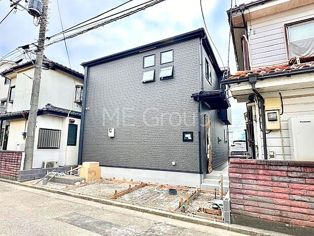たっぷりの陽光と心地よい風が舞い込む住まい