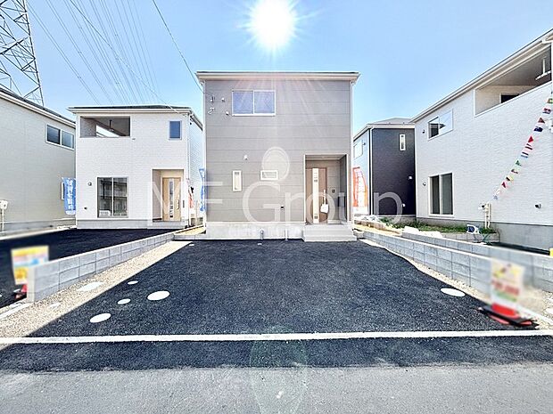 堂々完成！たっぷりの陽光と開放感に包まれる明るい住まい。 