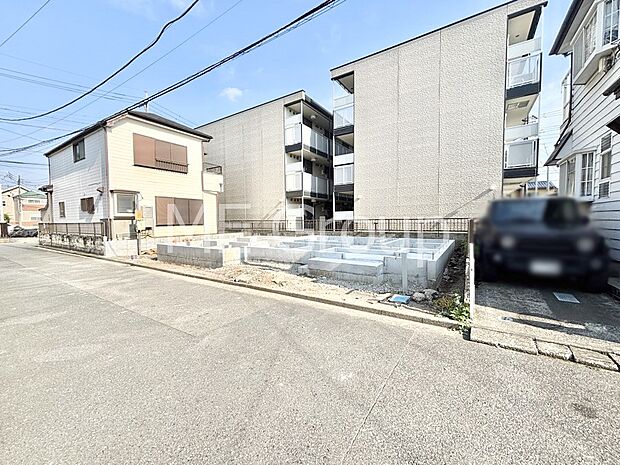 たっぷりの陽光と開放感に包まれる明るい住まい