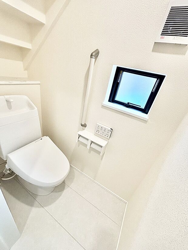 ウォシュレット付きトイレが1階と2階それぞれに配置されていてとても便利です。 