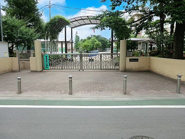 小学校 800m 練馬区立関町北小学校