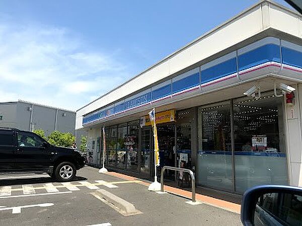 コンビニ 500m ローソン 鴻巣中井店