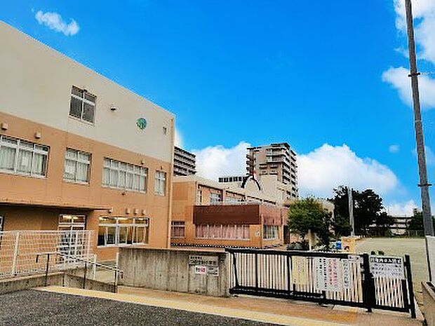 小学校 400m 富士見市立つるせ台小学校