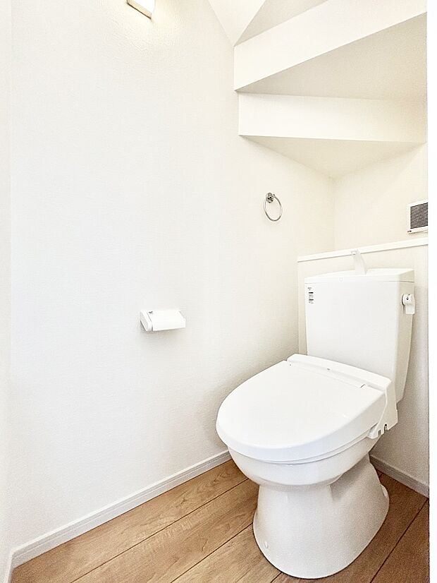ウォシュレット付きトイレが1階と2階それぞれに配置されていてとても便利です。
