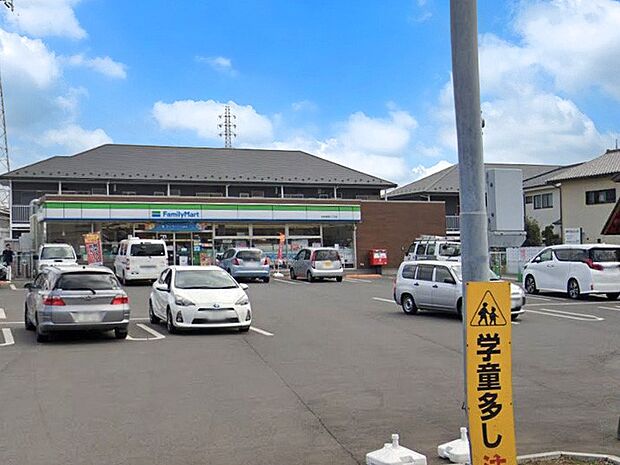 コンビニ 245m ファミリーマート 柏南増尾七丁目店