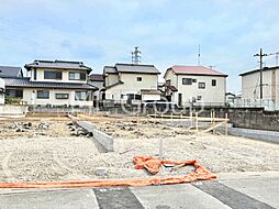 埼玉県鴻巣市小松３丁目