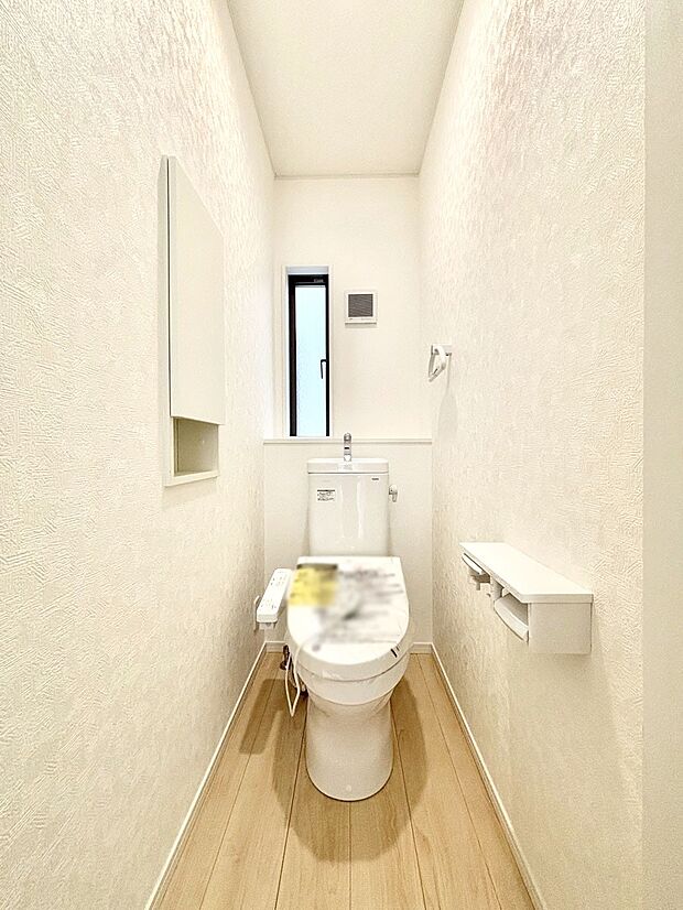 トイレは1階と2階それぞれに配置されていてとても便利です。 