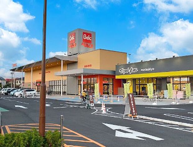 スーパー 700m ベルク 春日部梅田店