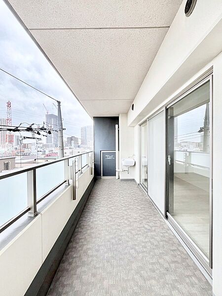 心地よい風を感じながらお洗濯物が干せそうです