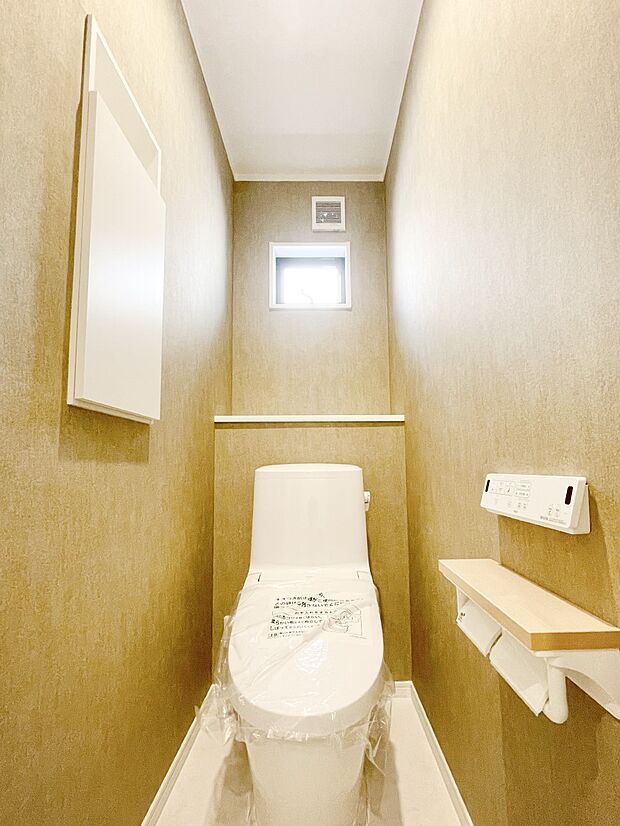 トイレは安心の2箇所！朝のバタバタも一安心です。 