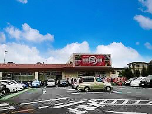 スーパー 1000m 新鮮市場 八幡店