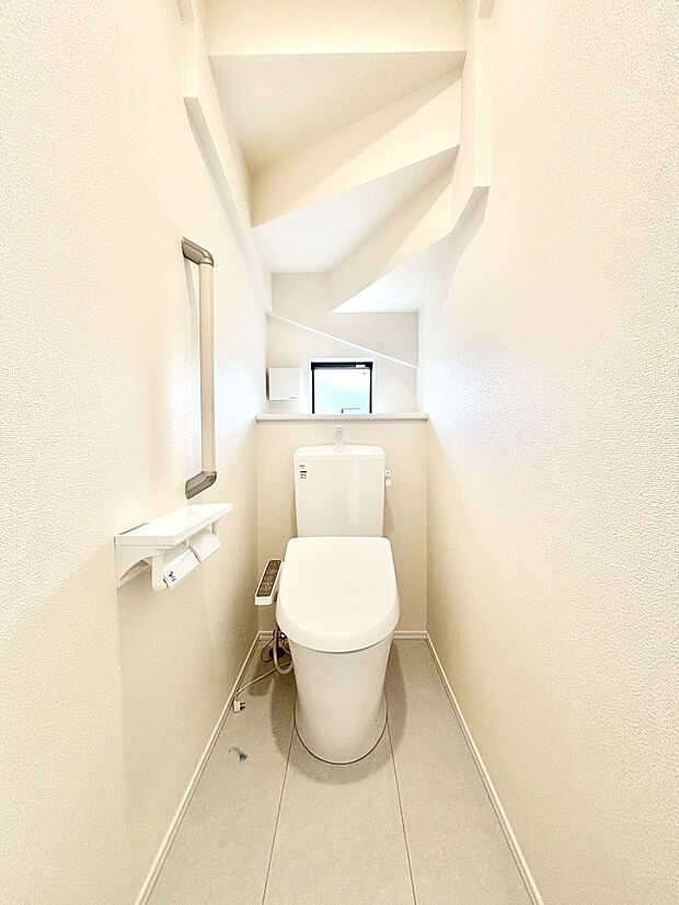 トイレは1階と2階それぞれに配置されていてとても便利です。