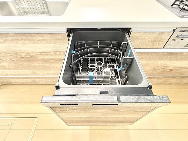 面倒なお片づけは食洗機にお任せ!家事の負担が減って、時間にも気持ちにもゆとりができます。